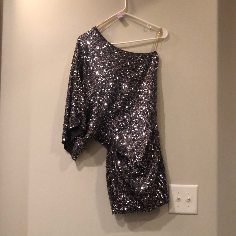 One shoulder sequin dress